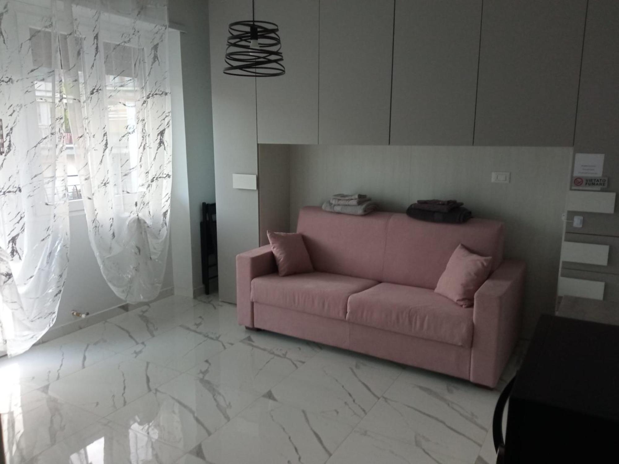 Wh - Cuore Home - Attico Monolocale Con Parcheggio Gratuito - 5 Minuti Dal Centro - Wifi Sanremo Dış mekan fotoğraf