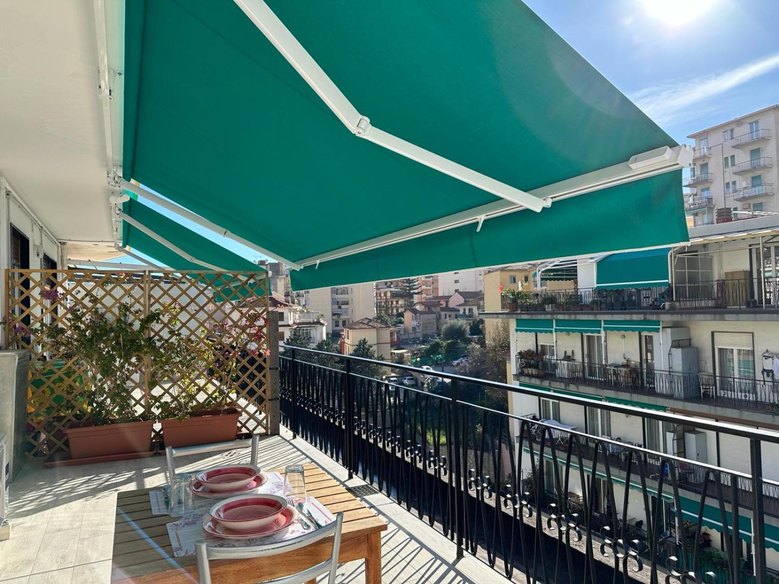 Wh - Cuore Home - Attico Monolocale Con Parcheggio Gratuito - 5 Minuti Dal Centro - Wifi Sanremo Dış mekan fotoğraf